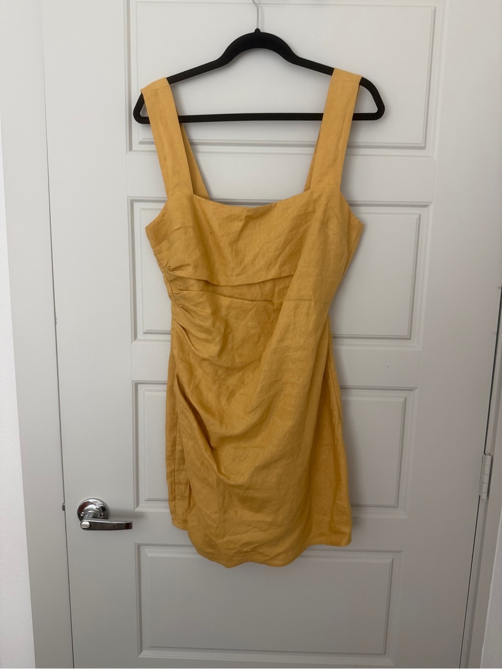 REFORMATION Kerrigan
Linen Dress in Tuscan Sun 8